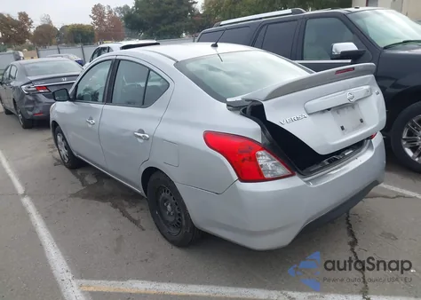 2019 Nissan Versa 1.6 Sv z USA, uszkodzony, nr VIN 3N1CN7AP5KL842473
